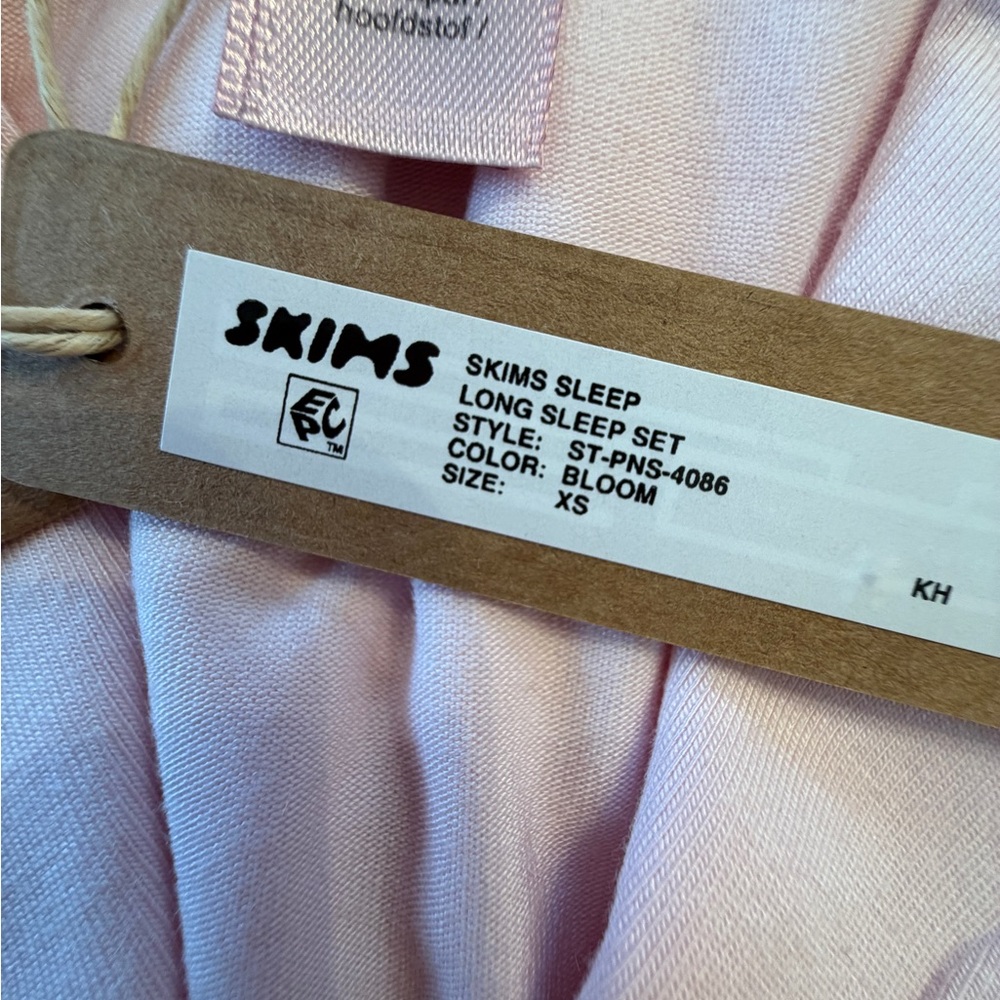 SKIMS SLEEP LONG SLEEP SLEEVE SET - Picture 9 of 9